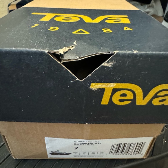 NIB teva hurricane xlt2 Size7 - Picture 4 of 5